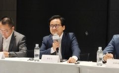 <strong>李云飞：比亚迪将坚持磷酸铁锂电</strong>